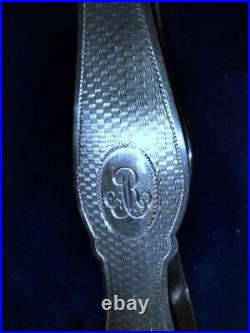 Pince a sucre griffes de lion en argent massif chiffrée AR, poinçon Minerve