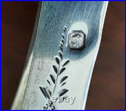 Pince a sucre griffes de lion en argent massif chiffrée AR, poinçon Minerve