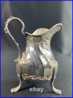 Pot à lait en argent massif signé Béguin poinçon Minerve style Rocaille Louis XV