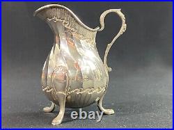 Pot à lait en argent massif signé Béguin poinçon Minerve style Rocaille Louis XV