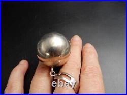 Rare Bague Argent design des années 1980 poinçon de maitre énorme sphère