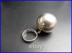 Rare Bague Argent design des années 1980 poinçon de maitre énorme sphère