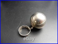 Rare Bague Argent design des années 1980 poinçon de maitre énorme sphère