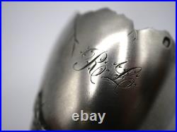 Rare Coquetier Coquille Tripode En Argent Massif Poincon Minerve Initiales R. L