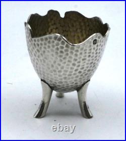 Rare Coquetier Tripode En Argent Massif Poincon Minerve Initiales R. L