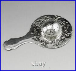 Rare Élégant Passe thé ancien en argent massif poinçon ALLEMAGNE Hanau silver