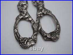 Rare Paire De Ciseaux A Raisins En Argent Massif Poincon Minerve Decor Vignes