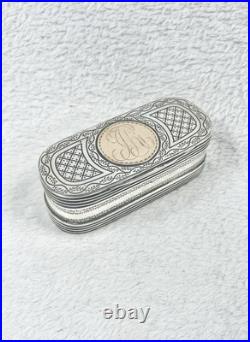 Rarissime Tabatière Ancienne Ciselée Poinçon Coq Argent Massif Et Or 18k Rarissime Tabatière Ancienne Ciselée Poinçon Coq Argent Massif Et Or 18k
