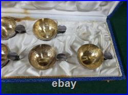 SERIE DE 7 TASTEVINS EN ARGENT MASSIF POINCON MINERVE EN COFFRET DE 126,92 g