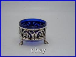 Saleron Tripode En Argent Massif Poincon Minerve Et Verre Bleu