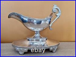 Saucière casque en argent massif orfèvre Doyen Paris poinçon Vieillard 682g