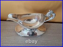 Saucière casque en argent massif orfèvre Doyen Paris poinçon Vieillard 682g