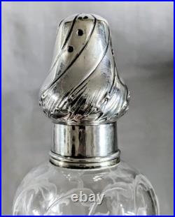 Saupoudreuse Argent Massif Poinçon Minerve