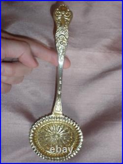 Saupoudreuse Argent Massif Vermeil décor baroque poinçon Vieillard 1819-1838