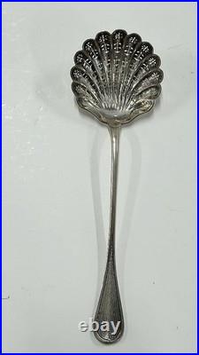 Saupoudreuse En Argent Massif Poincon Minerve De 54 Grammes