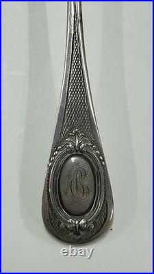 Saupoudreuse En Argent Massif Poincon Minerve De 54 Grammes