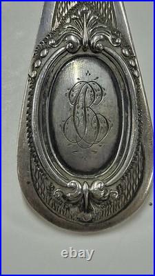 Saupoudreuse En Argent Massif Poincon Minerve De 54 Grammes