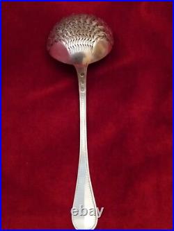 Saupoudreuse en argent massif poinçon Vieillard XIXeme ancien 57 gr