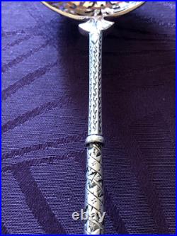 Splendide Saupoudreuse en argent massif poinçon Minerve