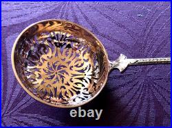 Splendide Saupoudreuse en argent massif poinçon Minerve