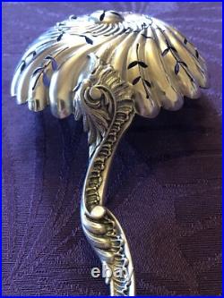 Splendide Saupoudreuse en argent massif poinçon SANGLIER, de Style Art Nouveau