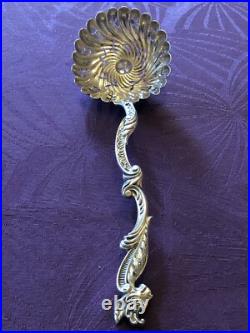 Splendide Saupoudreuse en argent massif poinçon SANGLIER, de Style Art Nouveau