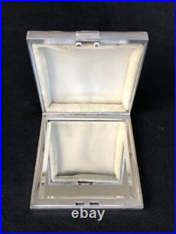 Superbe ancien POUDRIER ART DECO en ARGENT MASSIF poinçon TETE DE MINERVE Superbe ancien POUDRIER ART DECO en ARGENT MASSIF poinçon TETE DE MINERVE