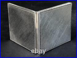 Superbe ancien POUDRIER ART DECO en ARGENT MASSIF poinçon TETE DE MINERVE Superbe ancien POUDRIER ART DECO en ARGENT MASSIF poinçon TETE DE MINERVE