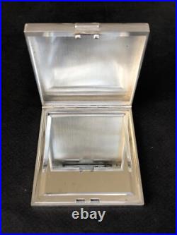 Superbe ancien POUDRIER ART DECO en ARGENT MASSIF poinçon TETE DE MINERVE Superbe ancien POUDRIER ART DECO en ARGENT MASSIF poinçon TETE DE MINERVE