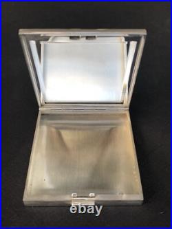 Superbe ancien POUDRIER ART DECO en ARGENT MASSIF poinçon TETE DE MINERVE Superbe ancien POUDRIER ART DECO en ARGENT MASSIF poinçon TETE DE MINERVE