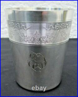Timbale argent massif decor feuillages noud Louis XVI poinçon minerve orfevre