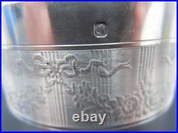 Timbale argent massif decor feuillages noud Louis XVI poinçon minerve orfevre