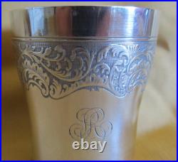 Timbale argent massif décor feuillages poinçon minerve poids 52 grammes