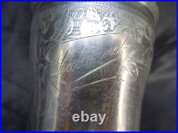 Timbale argent massif poinçon minerve maître orfèvre gobelet argent ciselé fleur