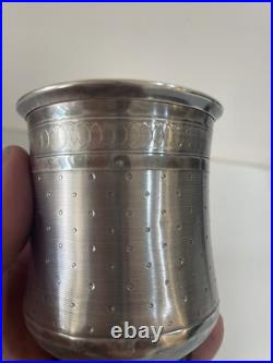 Tres Jolie Timbale En Argent Massif Guilloché Poincon Minerve Collection