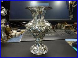 Vase Rococo en argent massif, nombreux poincons étrangers, H 20cm, P 336g, mono AS